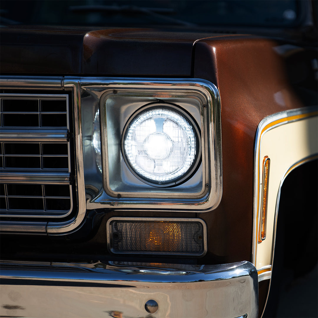 ULTRALIT - High Power LED 7" Projection Light With Dual Color LED Halo &amp; Classic Style Lens